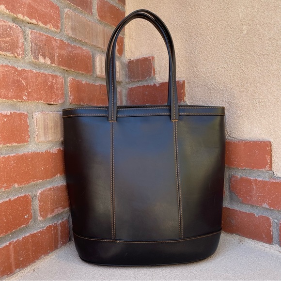 LODIS Rare & Fabulous Black Leather Luggage Tote with Contrast Stitching & Scarf - Picture 3 of 15
